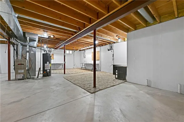 $205,000 | 909 Mission Road, Harrisonville, MO 64701