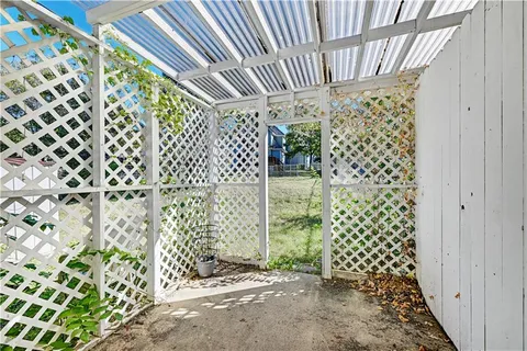 $205,000 | 909 Mission Road, Harrisonville, MO 64701