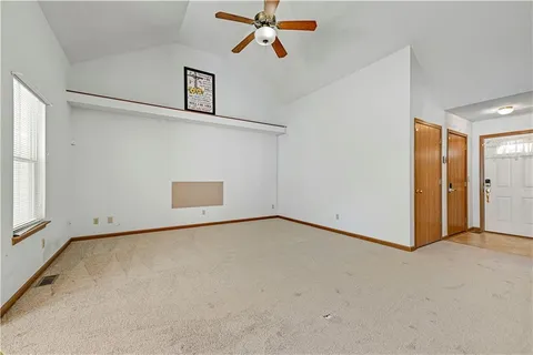 $205,000 | 909 Mission Road, Harrisonville, MO 64701