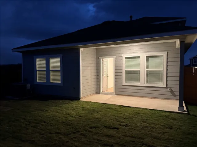 $1,875 | 12114 Pike Bend, Buda, TX 78610