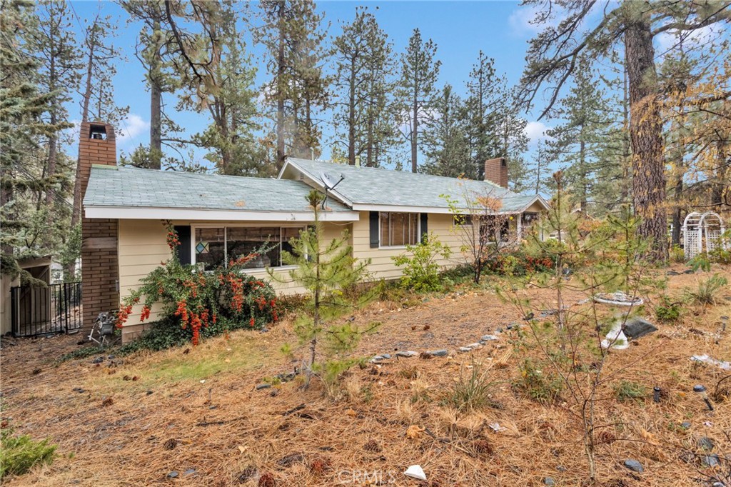 2046 Thrush Road Wrightwood, CA 92397 - Photo 5 of 44