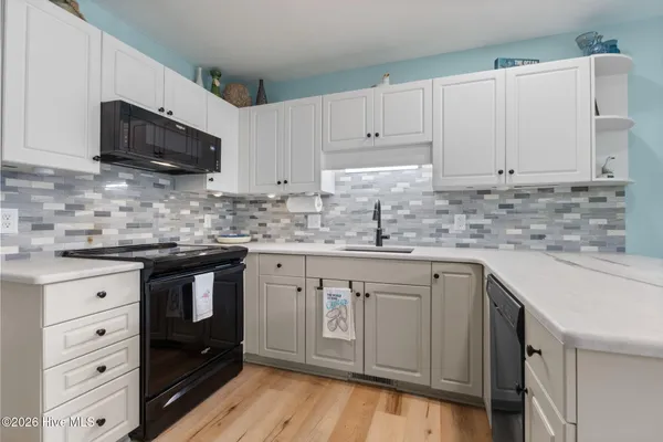 $736,000 | 116 Periwinkle Drive, Unit WEST, Emerald Isle, NC 28594