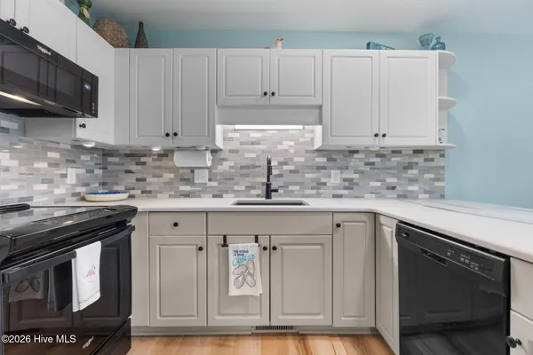 $736,000 | 116 Periwinkle Drive, Unit WEST, Emerald Isle, NC 28594