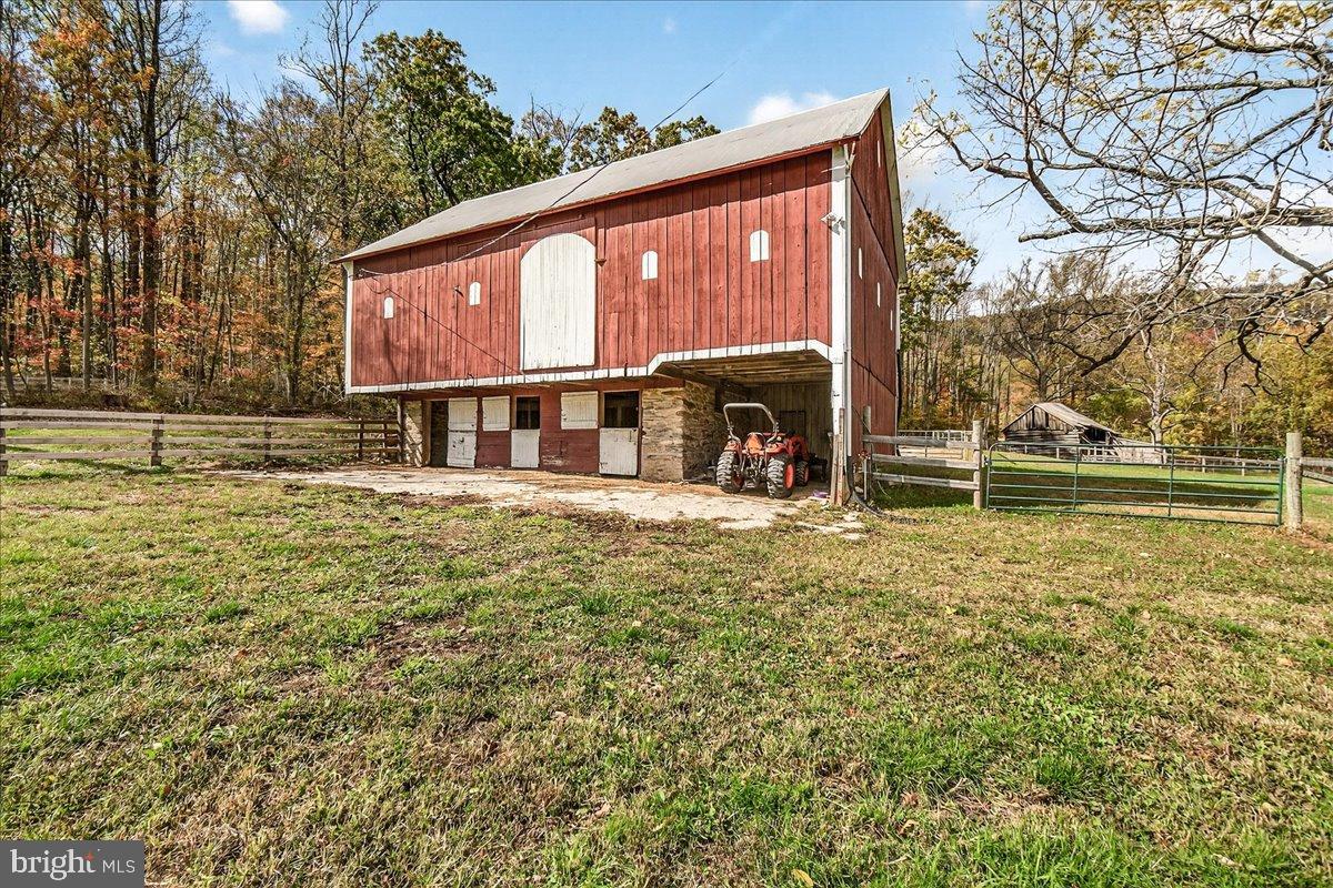 11804 Pleasant Walk Road Myersville, MD 21773 - Photo 35 of 49 a view of a house with a yard