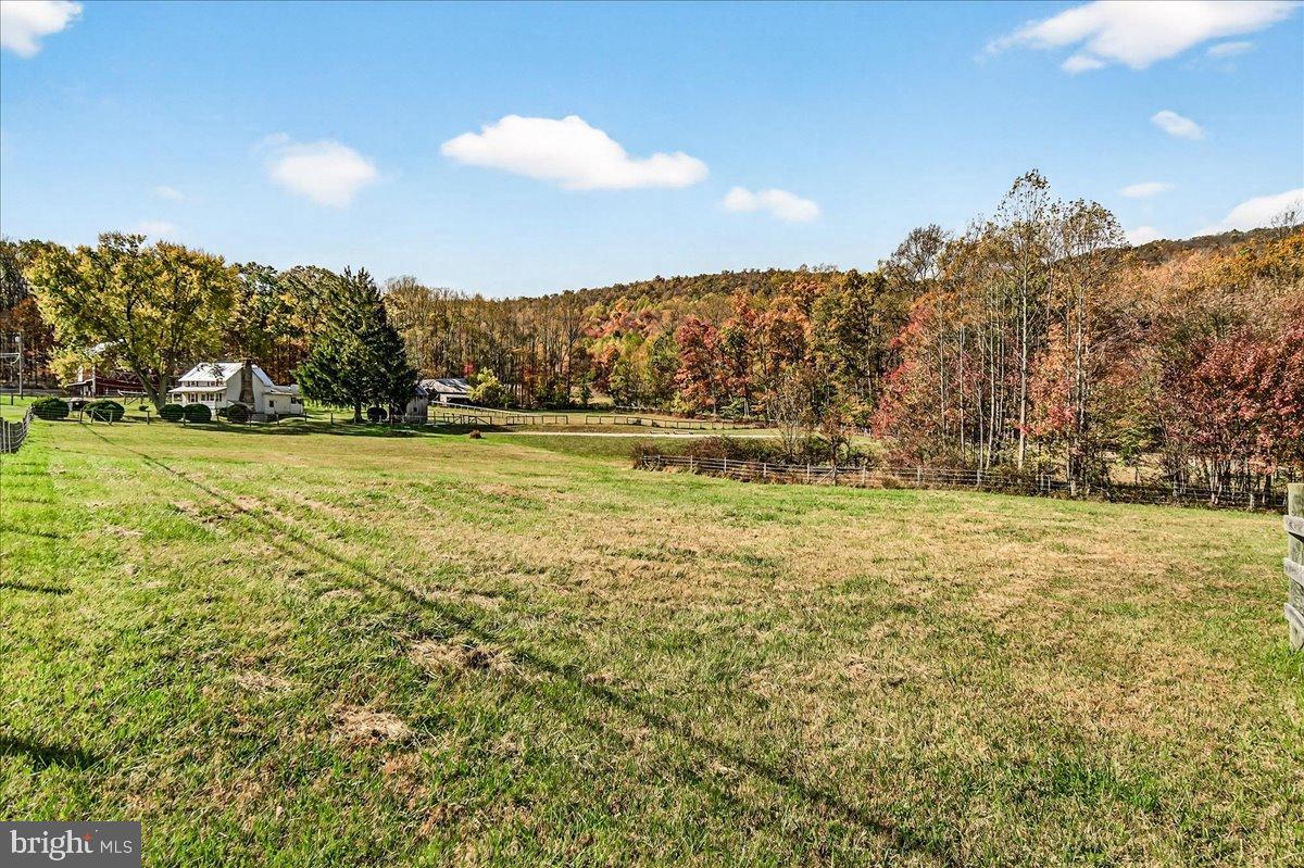 11804 Pleasant Walk Road Myersville, MD 21773 - Photo 42 of 49 a view of an ocean and a mountain