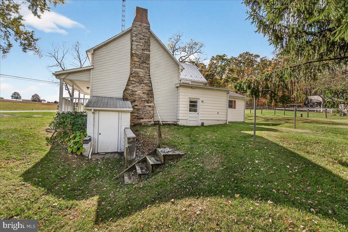 11804 Pleasant Walk Road Myersville, MD 21773 - Photo 9 of 49 a house view with a outdoor space