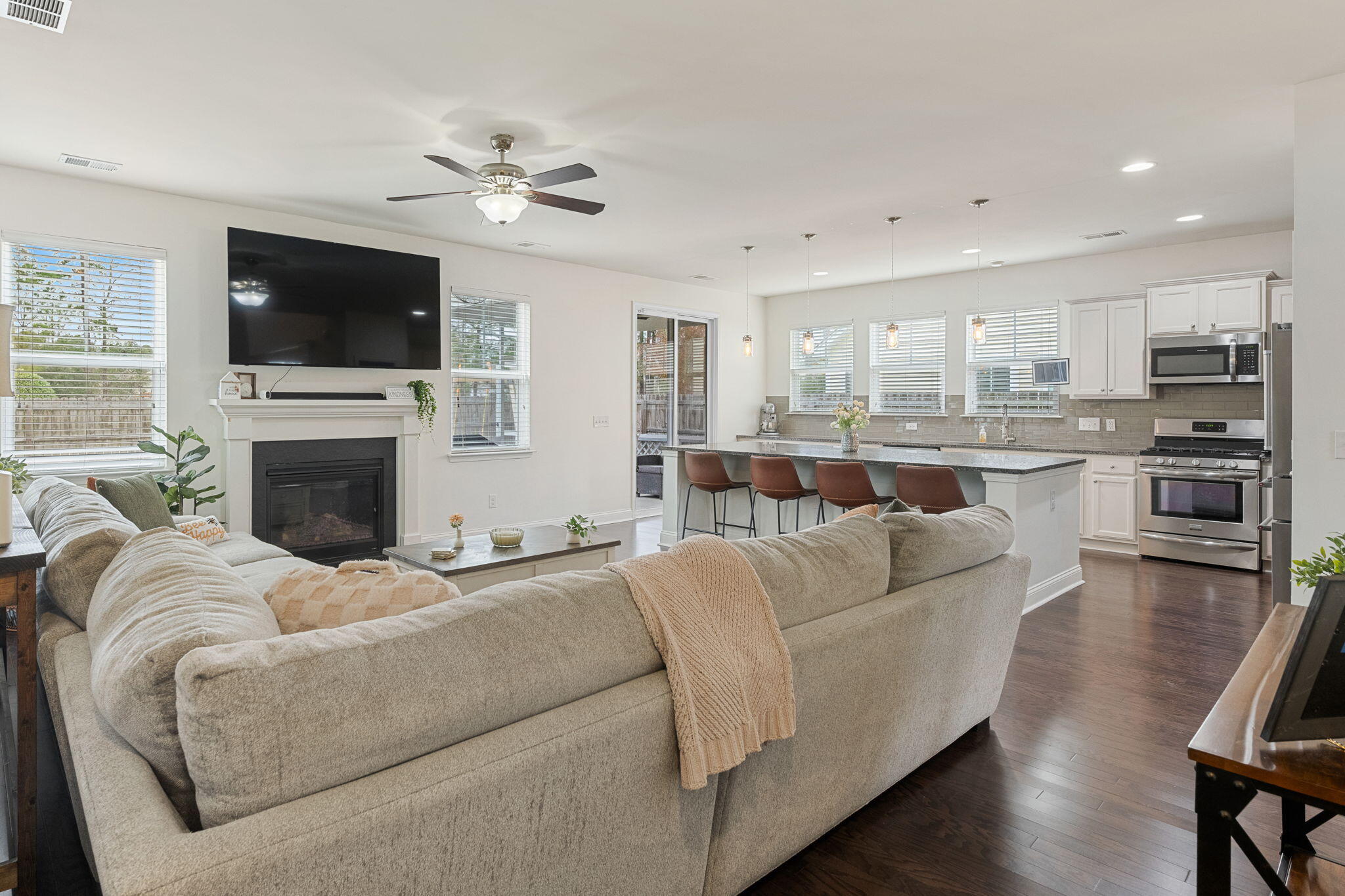 303 Knawl Road Moncks Corner, SC 29461 - Photo 20 of 43 24-web-or-mls-Barclay Media Co -18