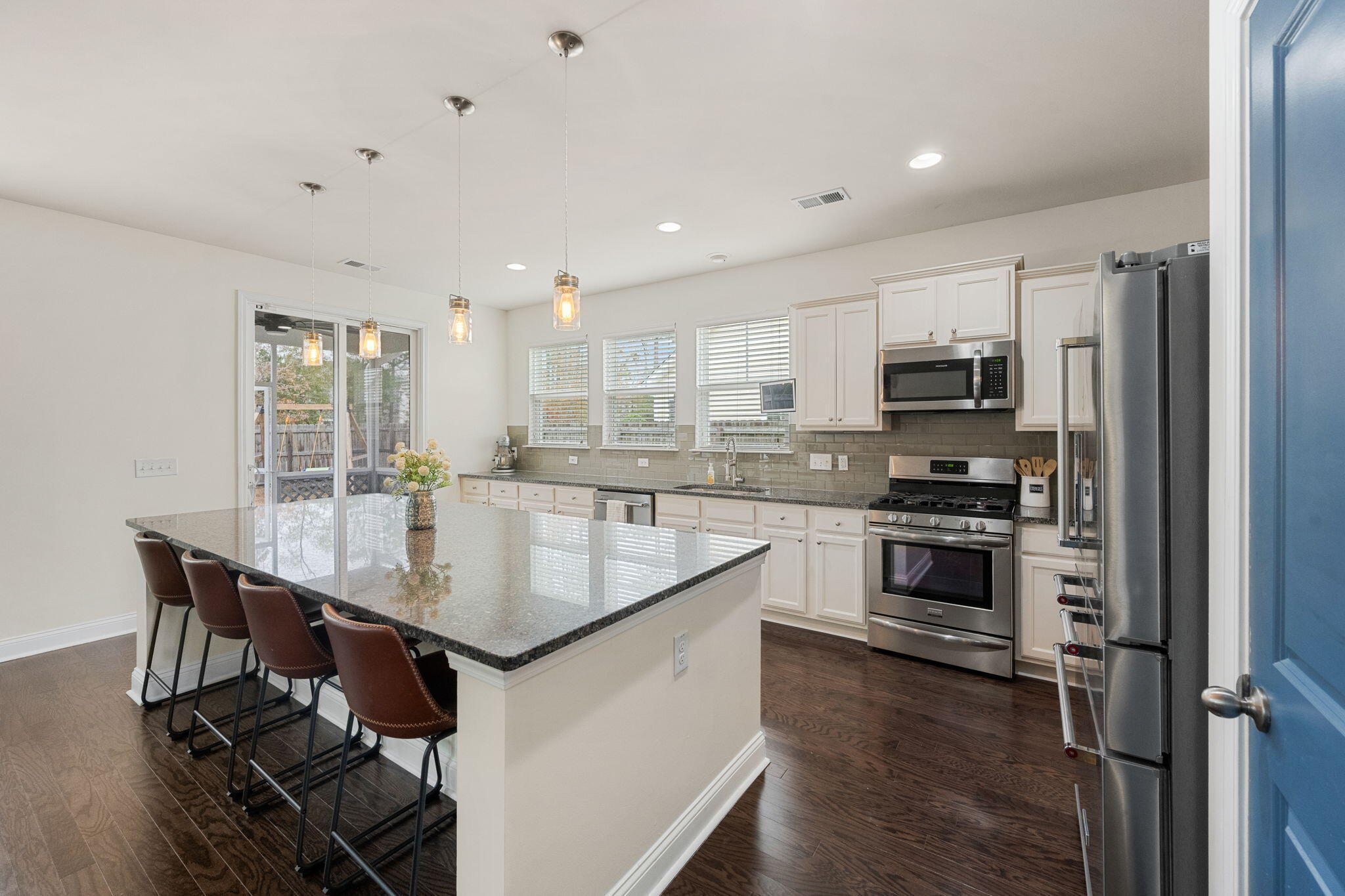 303 Knawl Road Moncks Corner, SC 29461 - Photo 9 of 43 14-web-or-mls-Barclay Media Co -12