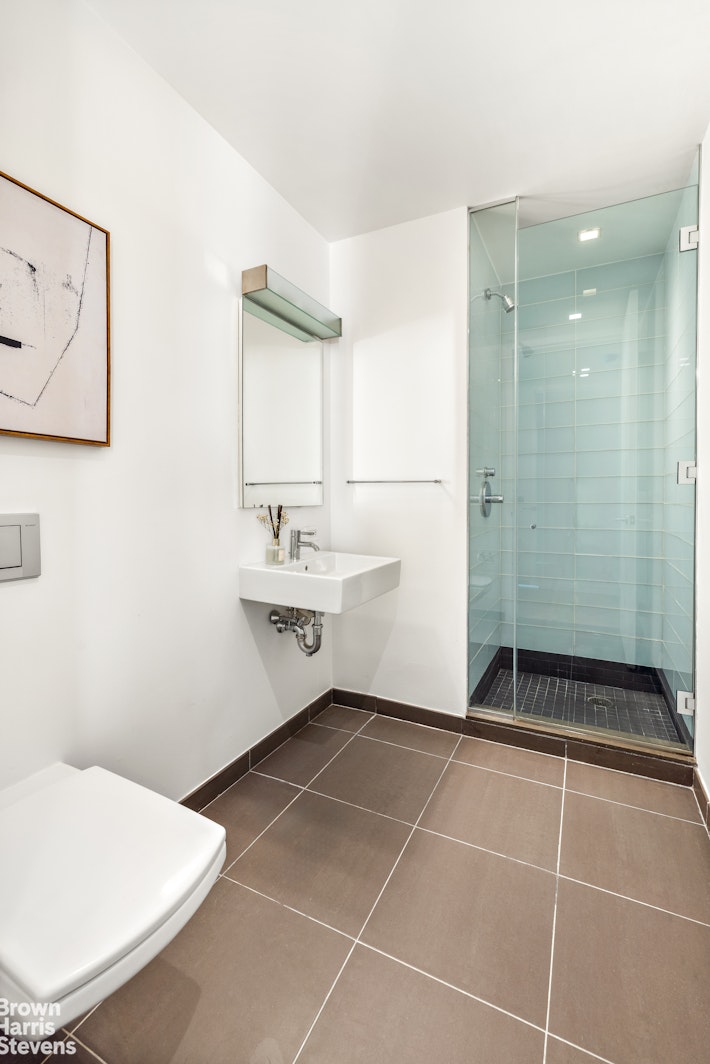 1 York Street, Unit 5B Manhattan, NY 10013 - Photo 7 of 8