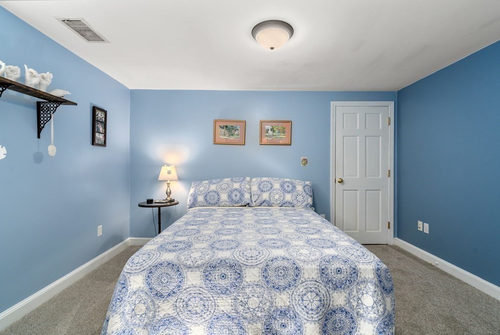 68 Rice Road Wayland, MA 01778 - Photo 21 of 38 Gallery Image 21