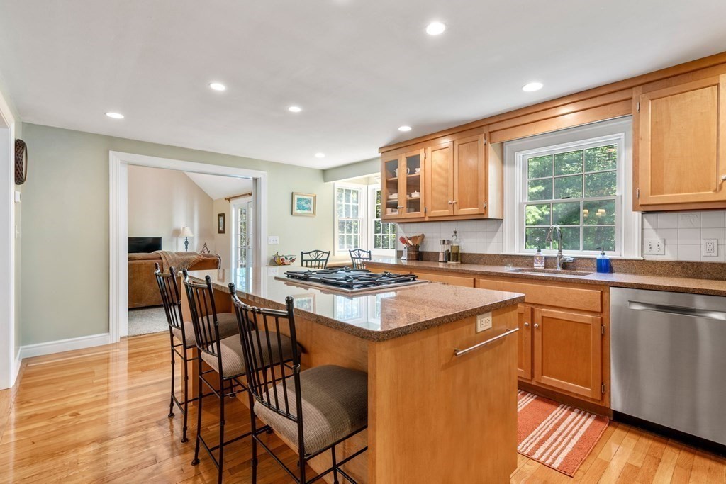 68 Rice Road Wayland, MA 01778 - Photo 6 of 38 Gallery Image 6