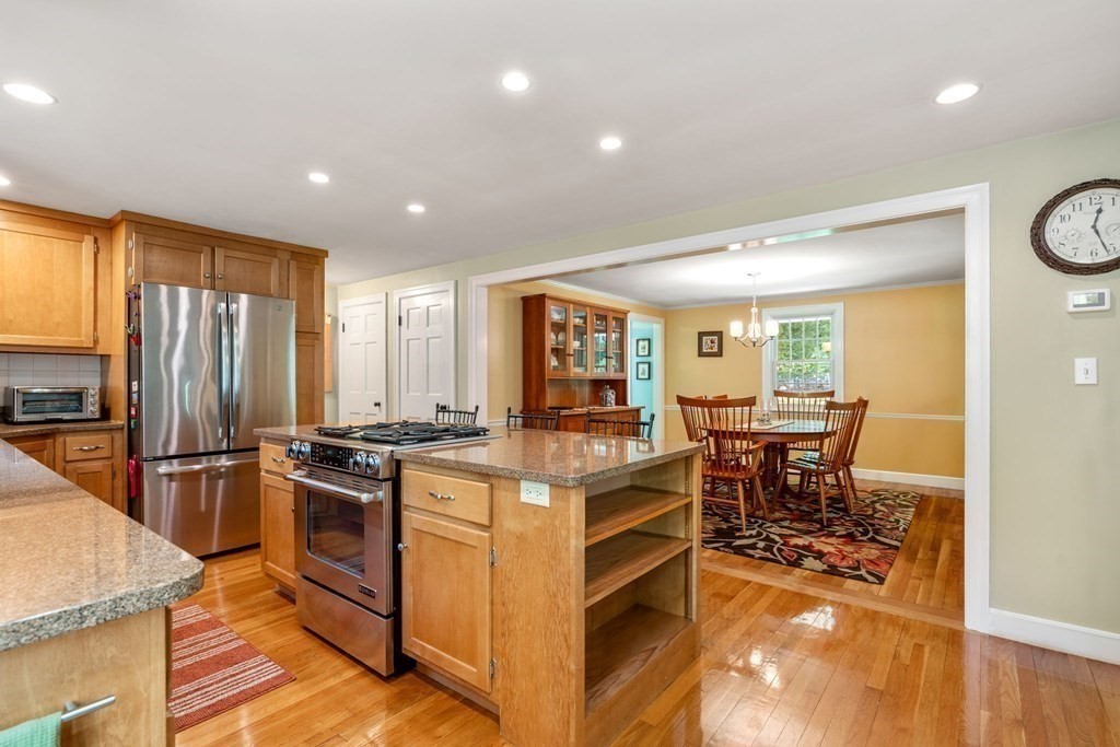 68 Rice Road Wayland, MA 01778 - Photo 8 of 38 Gallery Image 8