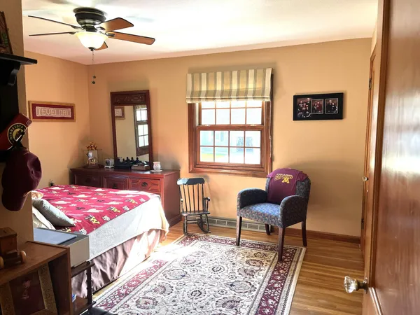$194,900 | 864 Redwood Drive, Fairmont, MN 56031