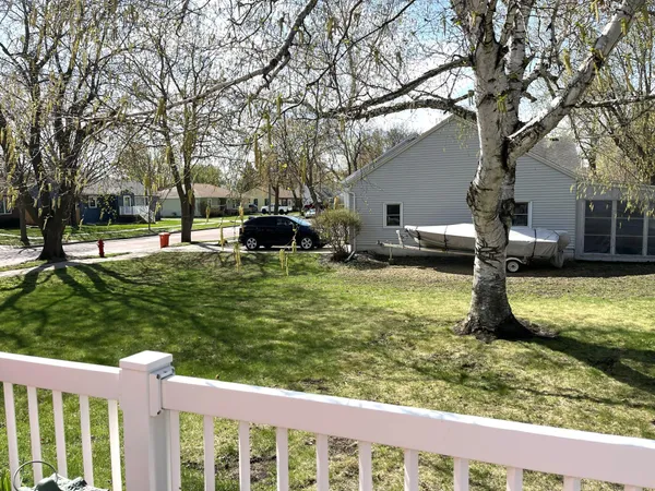 $194,900 | 864 Redwood Drive, Fairmont, MN 56031