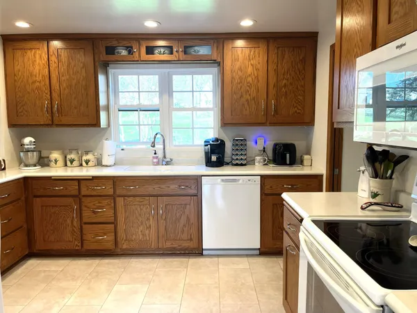 $194,900 | 864 Redwood Drive, Fairmont, MN 56031