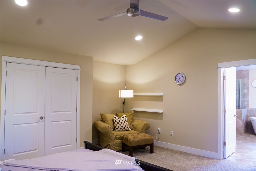 4807 224th Street Southwest Mountlake Terrace, WA 98043 - Photo 19 of 39