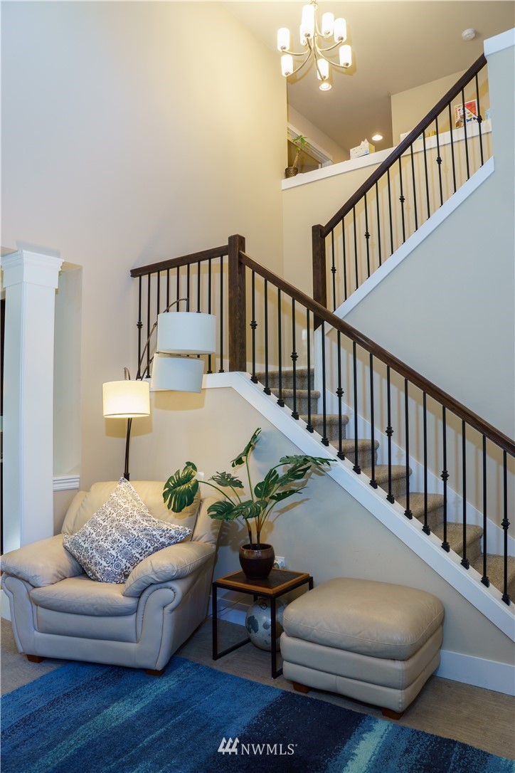 4807 224th Street Southwest Mountlake Terrace, WA 98043 - Photo 3 of 39