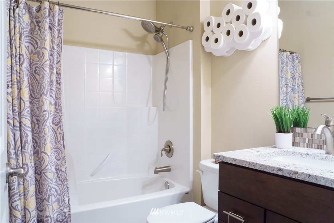 4807 224th Street Southwest Mountlake Terrace, WA 98043 - Photo 27 of 39