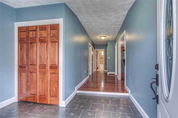 31 Corthell Road Billerica, MA 01862 - Photo 2 of 29 Gallery Image 2