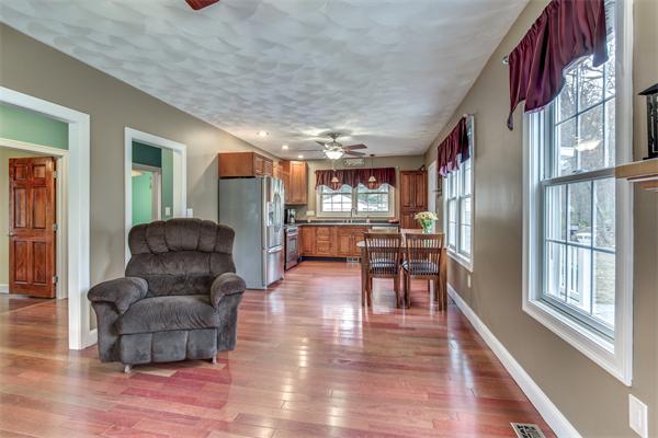 31 Corthell Road Billerica, MA 01862 - Photo 10 of 29 Gallery Image 10