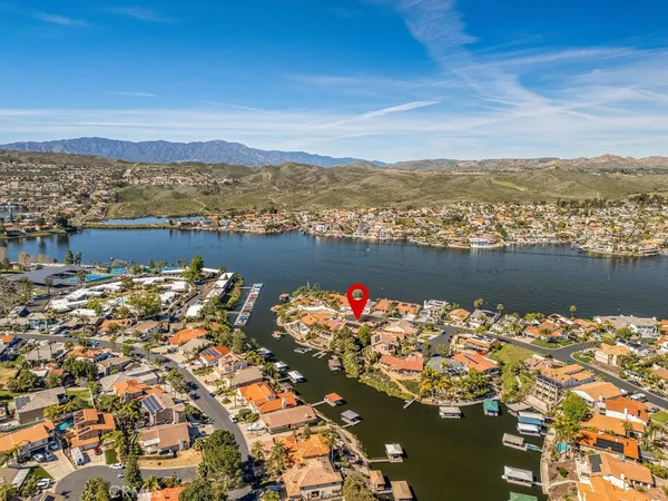 $1,449,000 | 22373 Boating Way, Canyon Lake, CA 92587
