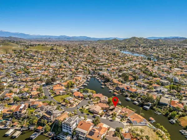 $1,449,000 | 22373 Boating Way, Canyon Lake, CA 92587