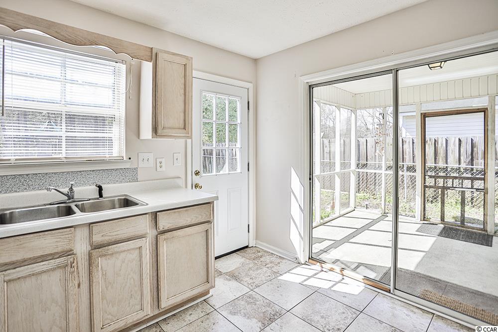 9925 Conifer Lane Murrells Inlet, SC 29576 - Photo 13 of 27 Gallery Image 13