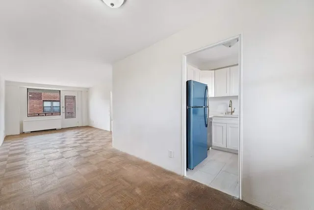 $225,000 | 4901 Henry Hudson Parkway West, Unit 10F | Riverdale