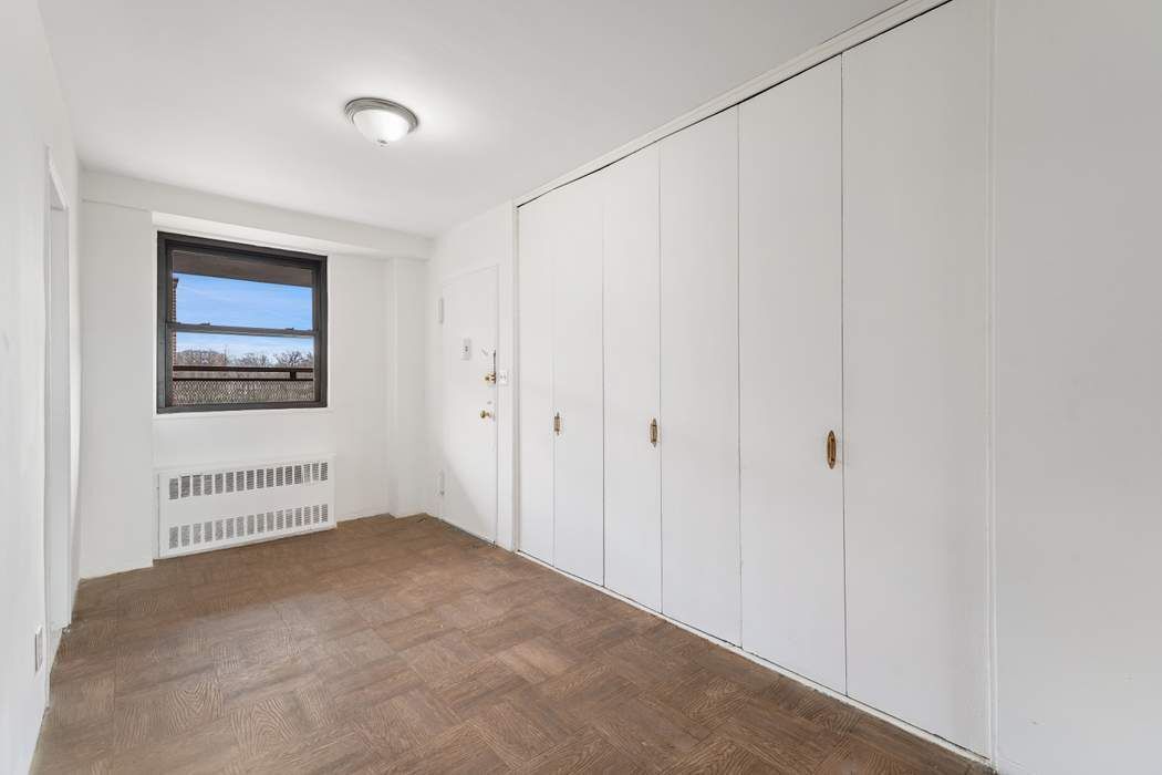 4901 Henry Hudson Parkway West, Unit 10F Bronx, NY 10471 - Photo 10 of 16