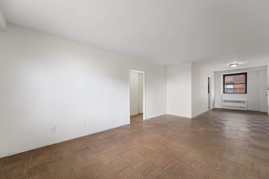 4901 Henry Hudson Parkway West, Unit 10F Bronx, NY 10471 - Photo 6 of 16