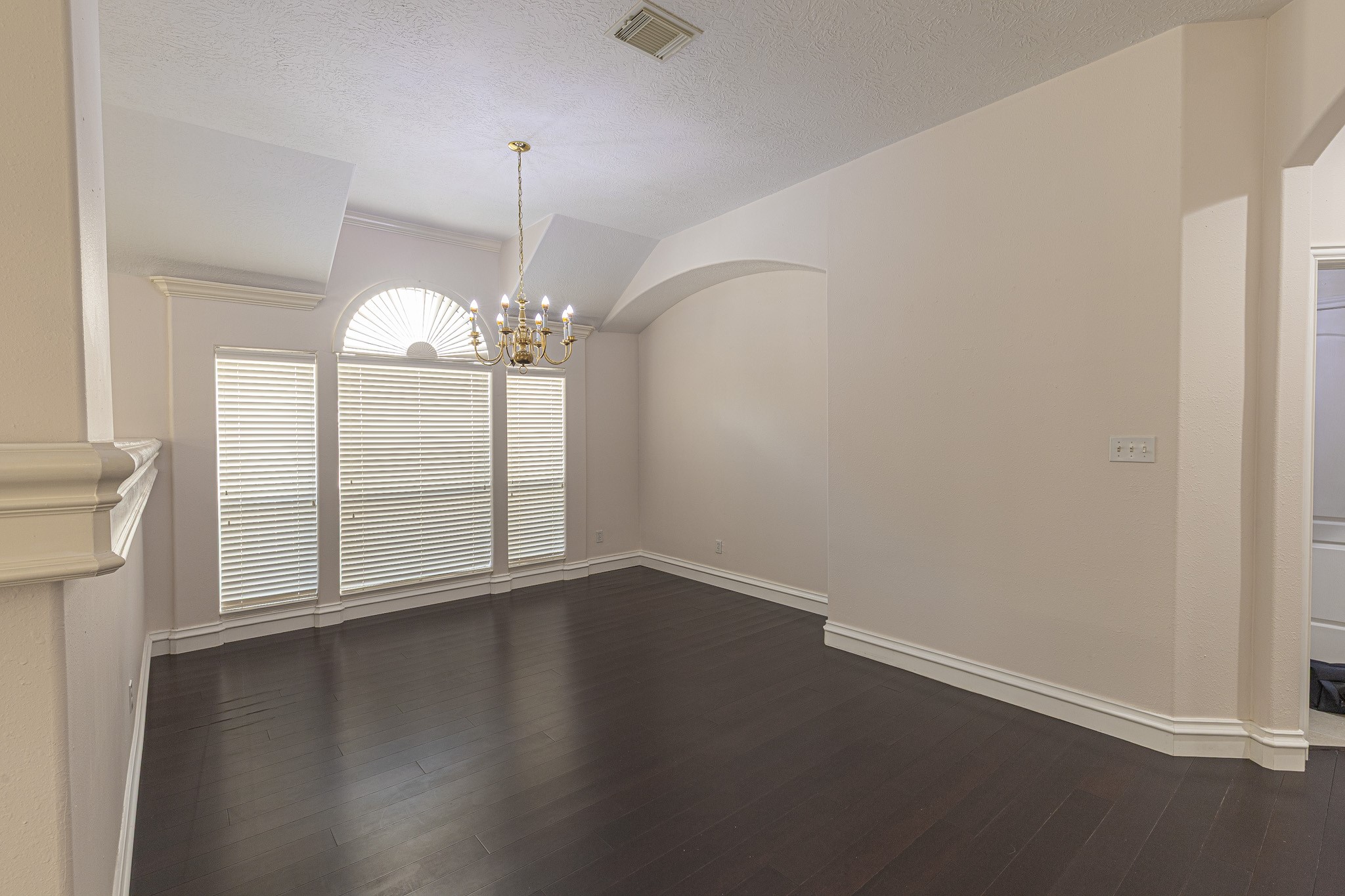 11411 Old Mission Road Houston, TX 77095 - Photo 10 of 45 Gallery Image 10