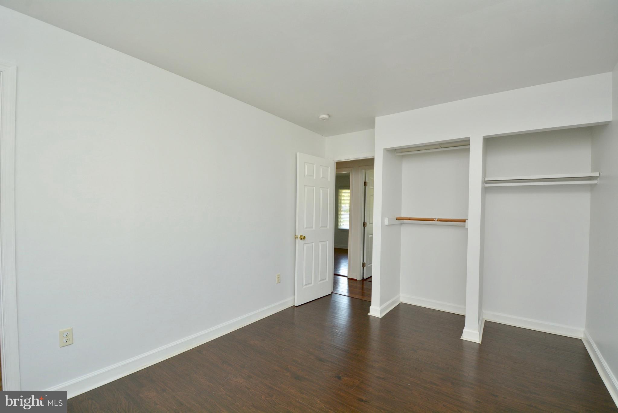 405 East Poplar Road Sterling, VA 20164 - Photo 15 of 30 Master bedroom closet