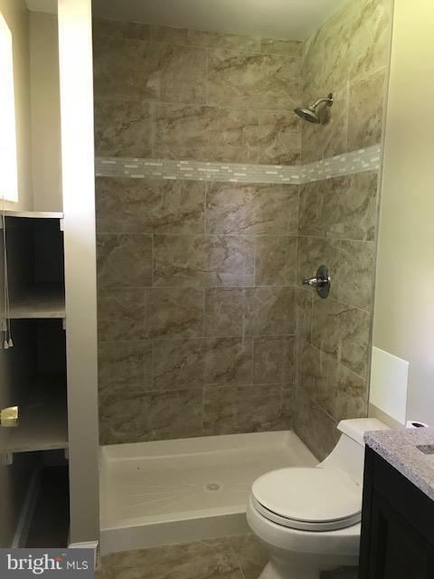405 East Poplar Road Sterling, VA 20164 - Photo 20 of 30 Master Bath Shower