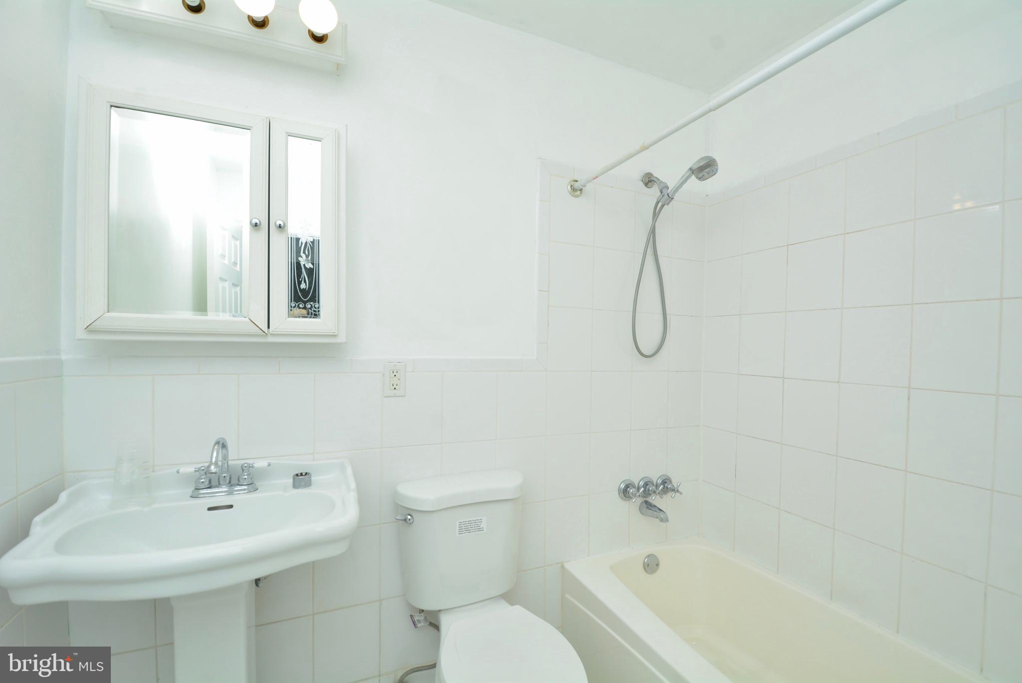 405 East Poplar Road Sterling, VA 20164 - Photo 23 of 30 Updated hall bath