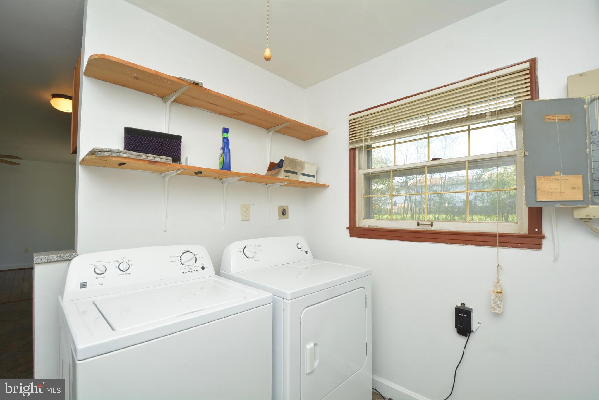 405 East Poplar Road Sterling, VA 20164 - Photo 25 of 30 Laundry room