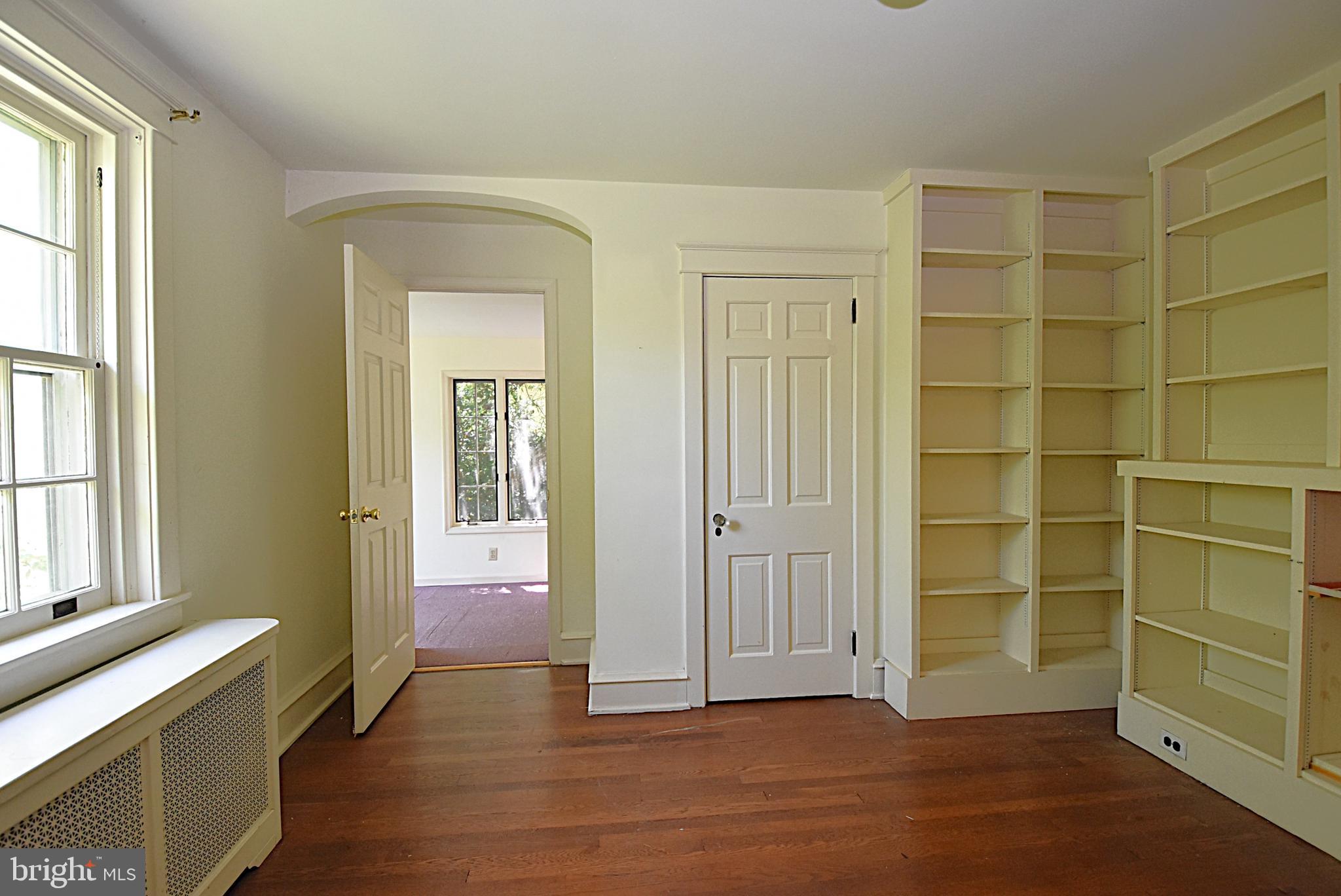 19 Farm Road Wayne, PA 19087 - Photo 21 of 41 wooden floor in an empty room with a window