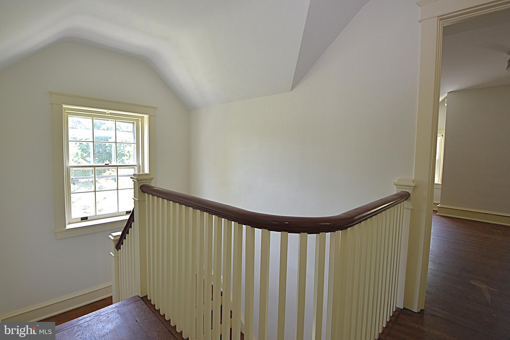 19 Farm Road Wayne, PA 19087 - Photo 29 of 41 wooden floor in an empty room