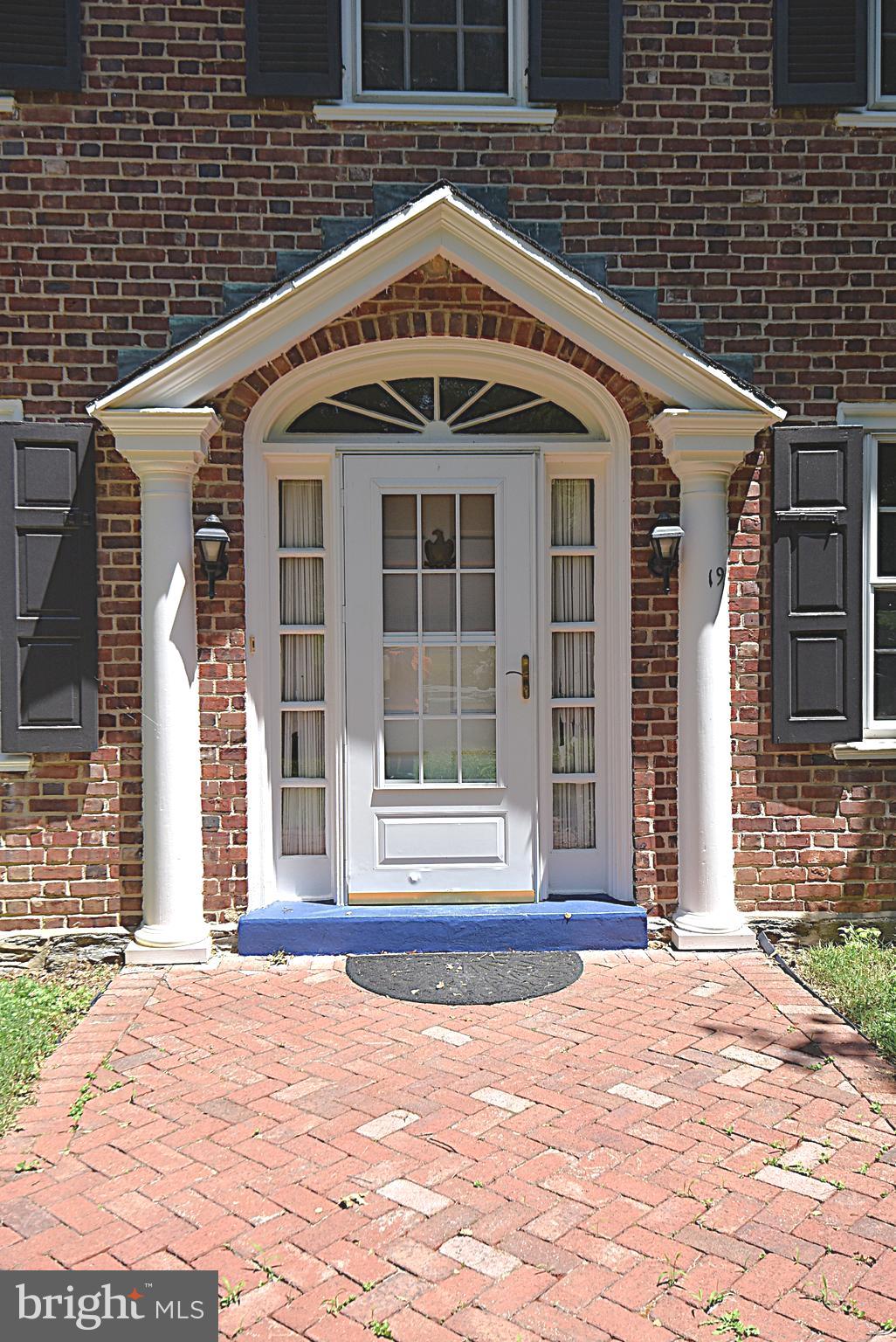 19 Farm Road Wayne, PA 19087 - Photo 41 of 41 a front view of a house