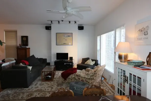$4,195 | 1407 North Wicker Park Avenue, Unit 2, Chicago, IL 60622
