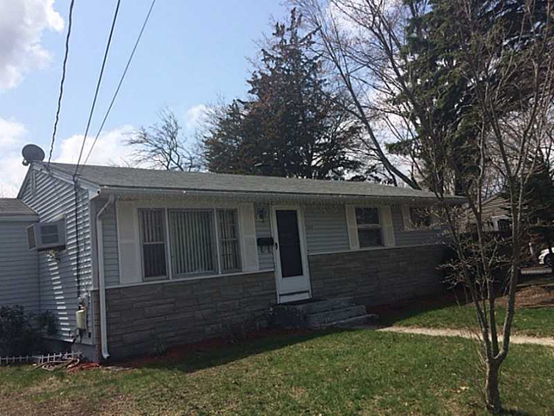 292 Strawberry Field Road Warwick, RI 02886 - Photo 1 of 25 Exterior Front.