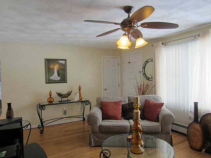 292 Strawberry Field Road Warwick, RI 02886 - Photo 3 of 25 Living Room.