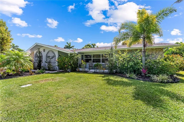 $495,000 | 6519 East Town And River Road, Fort Myers, FL 33919