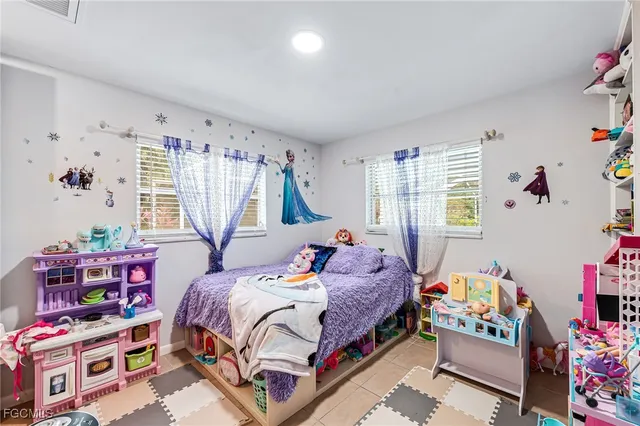 $495,000 | 6519 East Town And River Road, Fort Myers, FL 33919