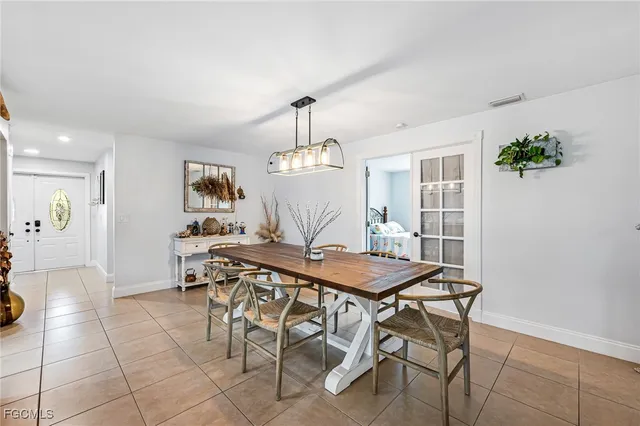 $495,000 | 6519 East Town And River Road, Fort Myers, FL 33919