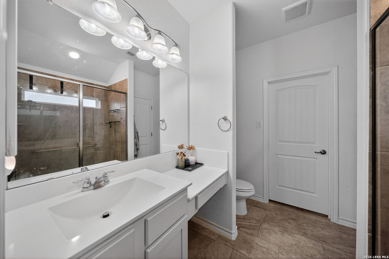 185 Lark Hill Road Floresville, TX 78114 - Photo 14 of 40