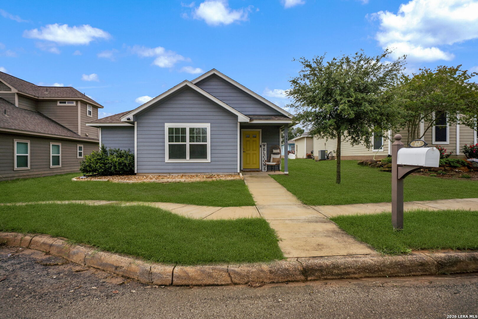 185 Lark Hill Road Floresville, TX 78114 - Photo 2 of 40