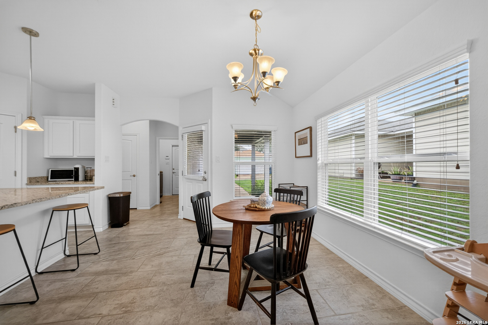 185 Lark Hill Road Floresville, TX 78114 - Photo 23 of 40