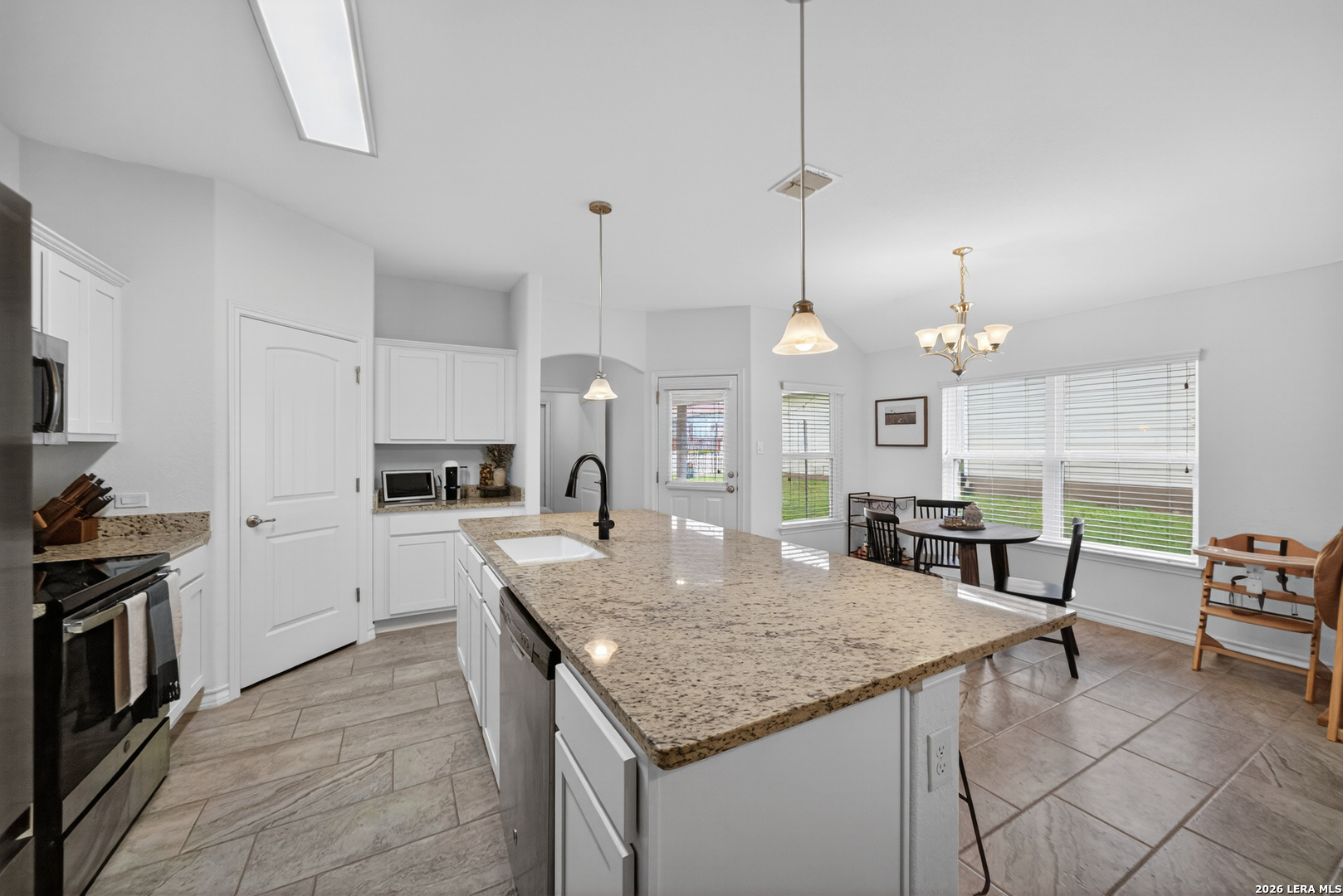 185 Lark Hill Road Floresville, TX 78114 - Photo 27 of 40