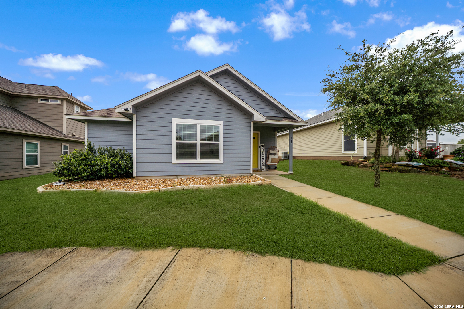 185 Lark Hill Road Floresville, TX 78114 - Photo 5 of 40
