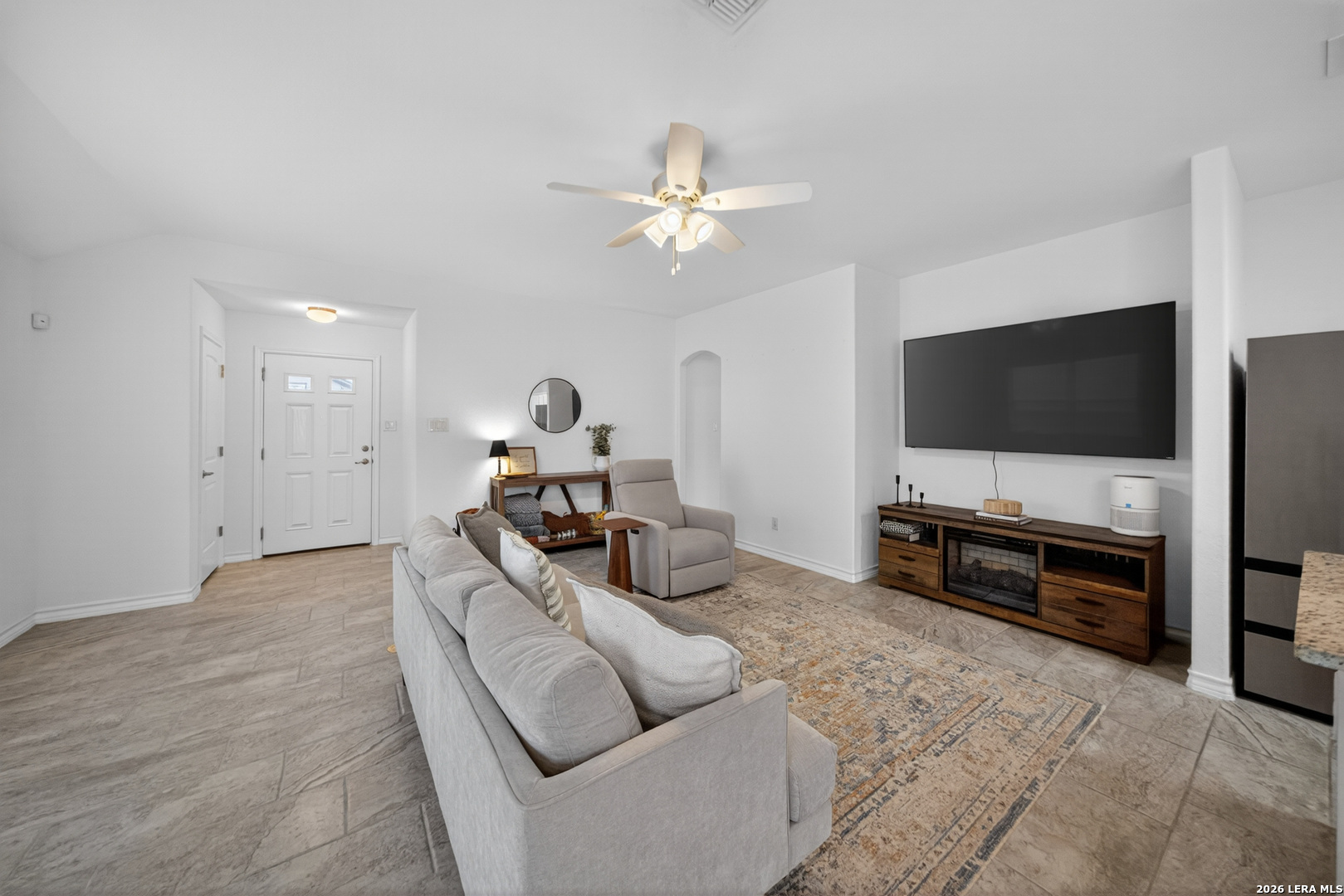185 Lark Hill Road Floresville, TX 78114 - Photo 7 of 40